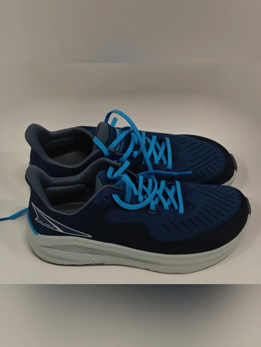 Altra comfortable navy